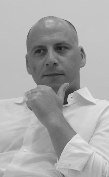 קובץ:Efi michaeli.jpg